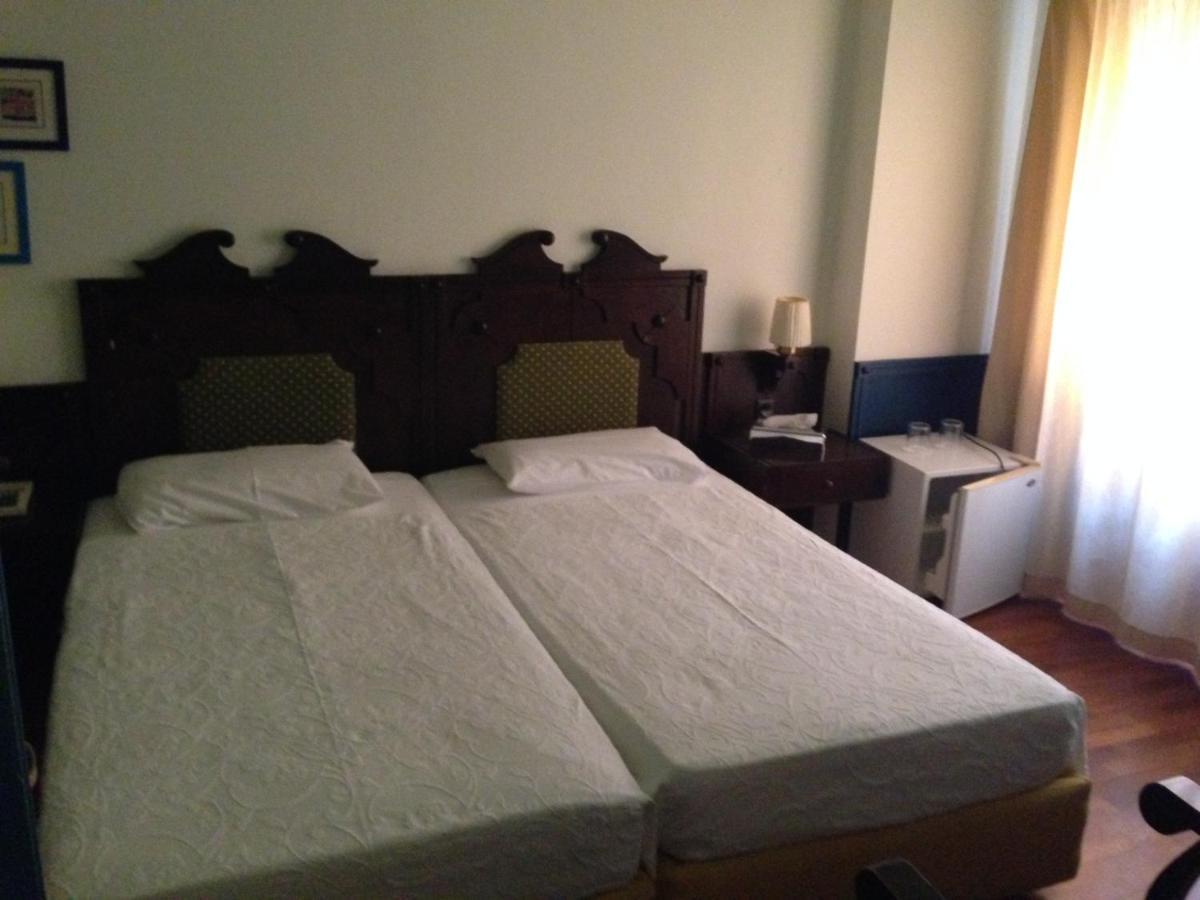 Hotel Aliki Szími Szoba fotó